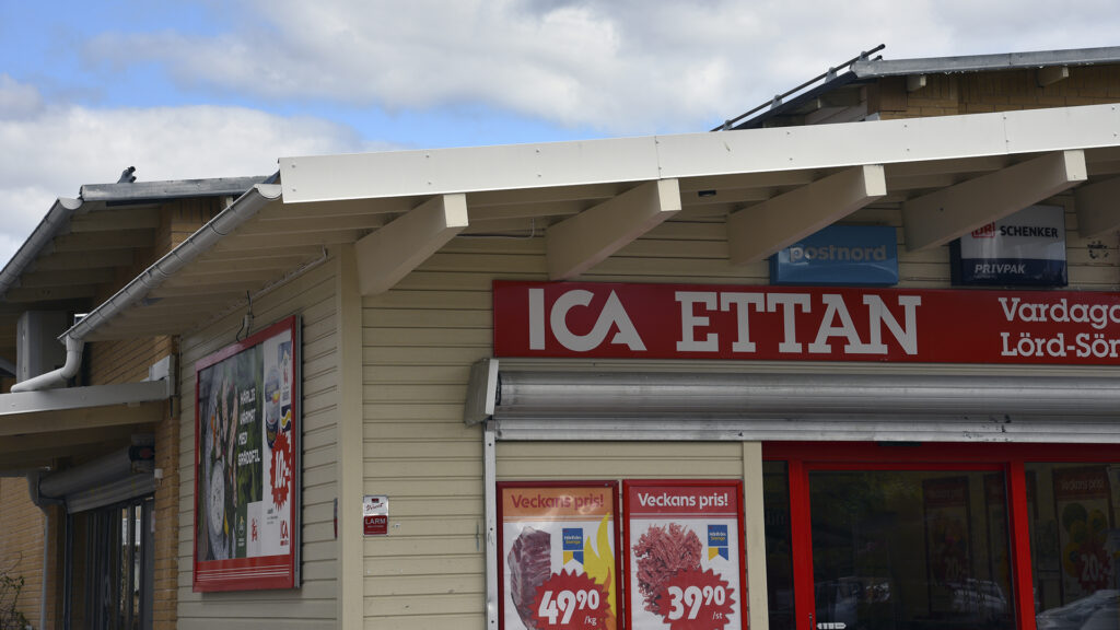 Since ICA merchant, Jan Sikström, took over the ICA Ettan store in Sundsvall (Sweden) in 2016, he has almost tripled the turnover from SEK 15 million to SEK 40 million. Today, the store has 15 employees and approximately 5,000 different items on the shelves. In 2016, a major renovation of the store was carried out, which also introduced a wider range of organic products - and the positive development continues. One of the newer initiatives is the introduction of Breece's electronic shelf labels from Delfi Technologies, which saves both time and costs in the store.