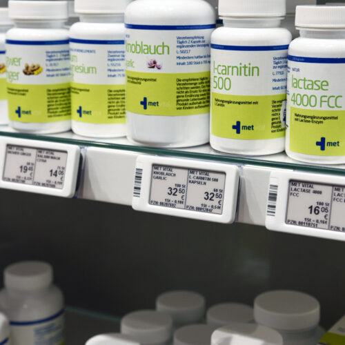 Enriched and up-to-date information at the shelf edge is useful for both staff and consumers. Electronic shelf labels can be used in pharmacies and drugstores to provide the right information at the right time.