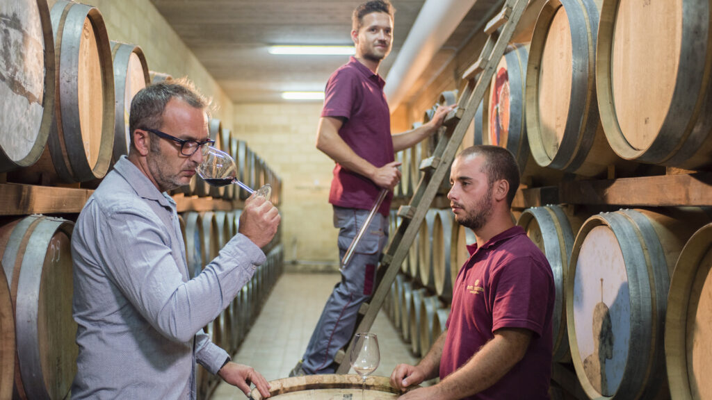 Tenute orestiadi: førende italiensk vinproducent bruger digitale skilte