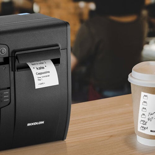 Med en linerless labelprinter kan du printe selvklæbende etiketter og labels helt uden bagsidepapir. Normalt har de fleste typer labels og etiketter et aftageligt bagpapir, som kan pilles af som et klistermærke. En linerless label er helt klar til at blive påsat, når den er udprintet. Denne type label har en speciel klæber, som gør det muligt at fjerne etiketten fra rullen helt uden at efterlade en klæbrig rest på selve rullen.